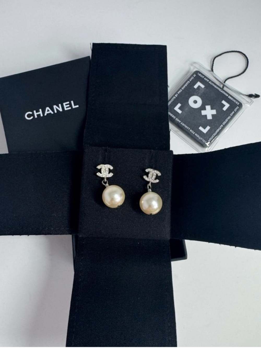 Auth CHANEL Faux Pearl CC Drop Earrings and Long Faux Pearl Necklace Bundle Set - Picture 4 of 8